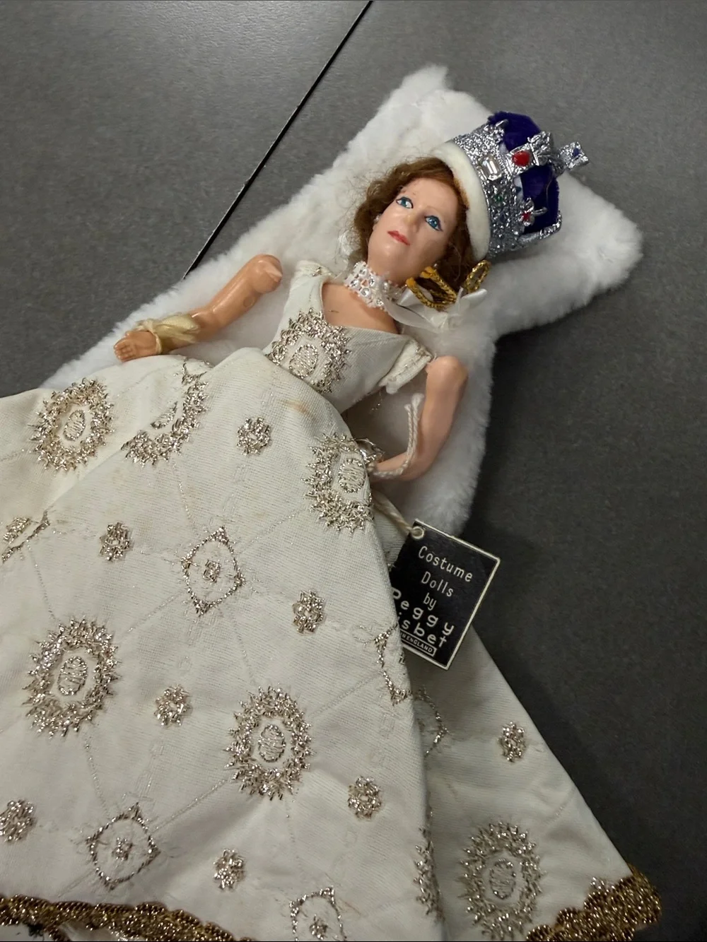 PEGGY NISBET DOLL  -   QUEEN ELIZABETH II State Robes DOLL